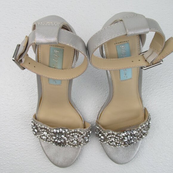 Betsey Johnson Silver Rhinestone Dress Sandals Heels Size 6.5M - Picture 4 of 11